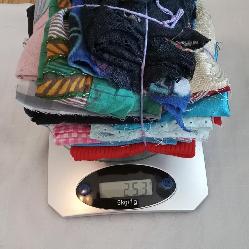 D) Want to renew your fabric stash for your creative projects? +1/2 lb fabrics